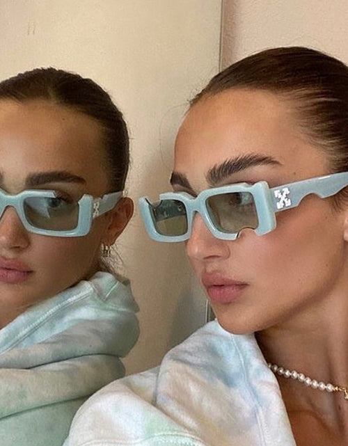 Load image into Gallery viewer, Off Notch Hole Design Sun Glasses