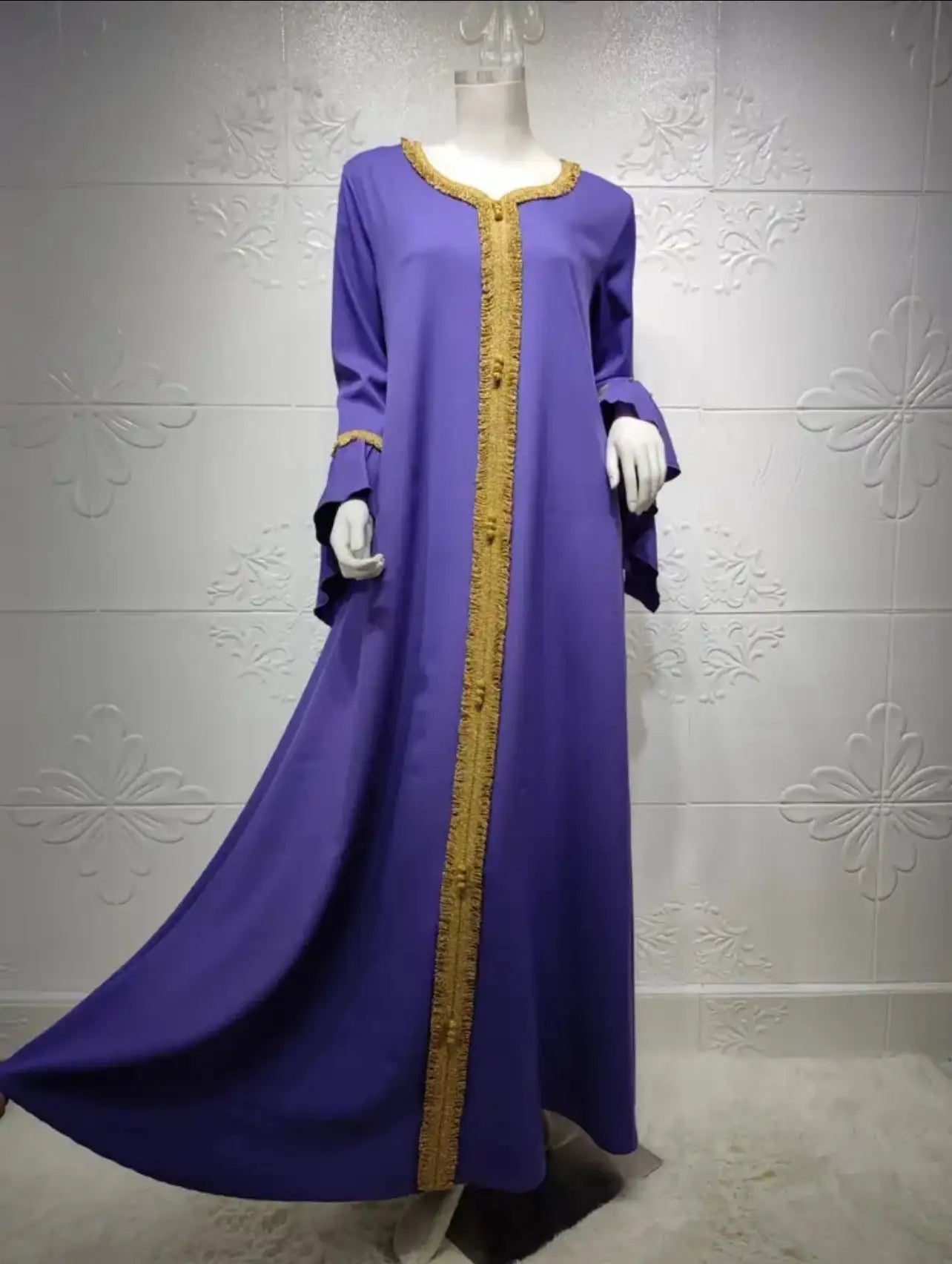 Modest Muslim Women Dress