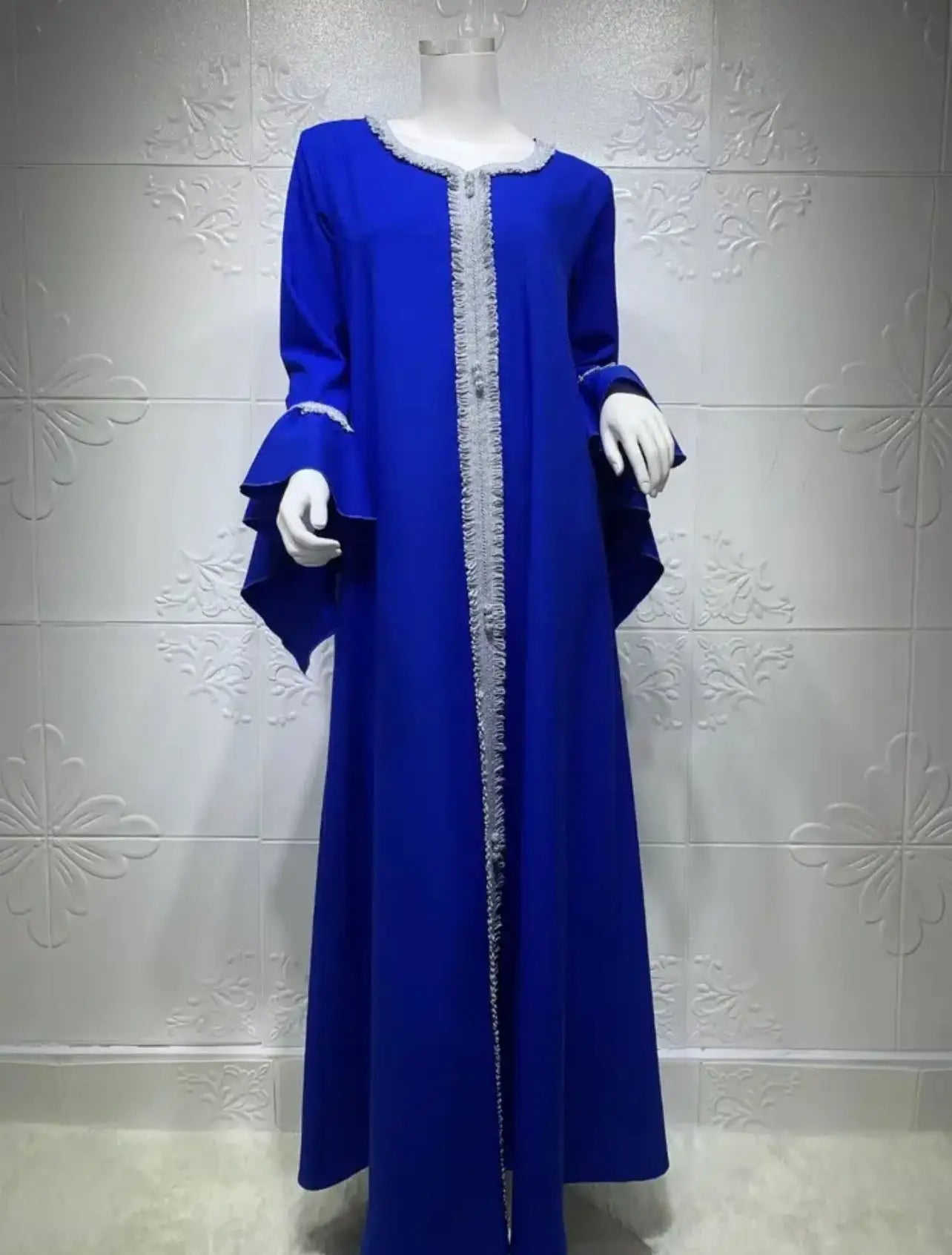 Modest Muslim Women Dress